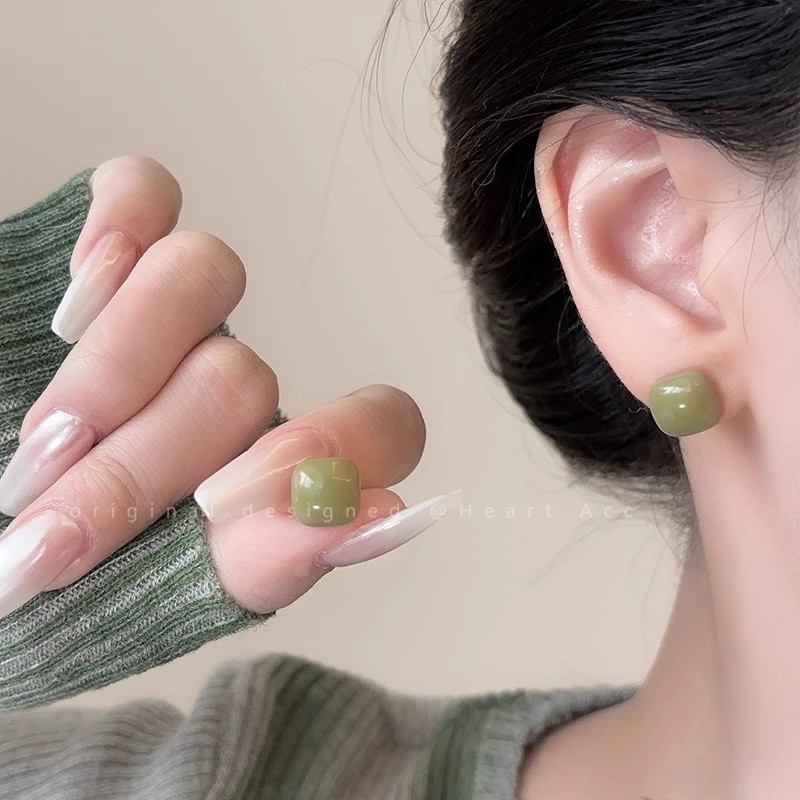 Morandi color series small cube sugar silver needle stud earrings, women's niche design sense simple earrings, fashionable, high-end and versatile earrings details Picture