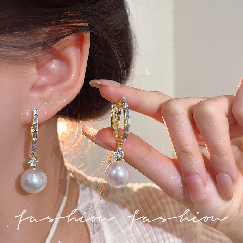 High-end champagne pearl earrings, zircon earrings, French exquisite, niche and versatile earrings, new women's trendy long style details Picture