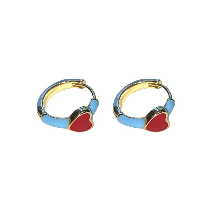 French red glazed heart-shaped stud earrings, a niche design for women, are fashionable and versatile. They exude a sense of sophistication and are personalized earrings for spring and summer Item Picture