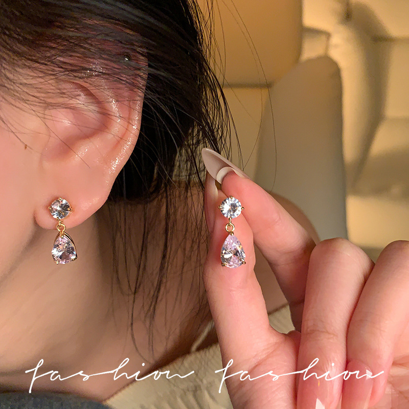 Korean small and exquisite water drop diamond stud earrings, French retro light luxury gentle earrings, high-end and elegant earrings for women details Picture