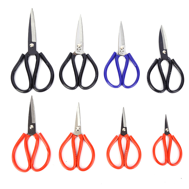 We have carbon steel scissors, household scissors, fabric scissors, leather scissors, kitchen household paper-cutting scissors, leather scissors and industrial scissors in stock Item Picture