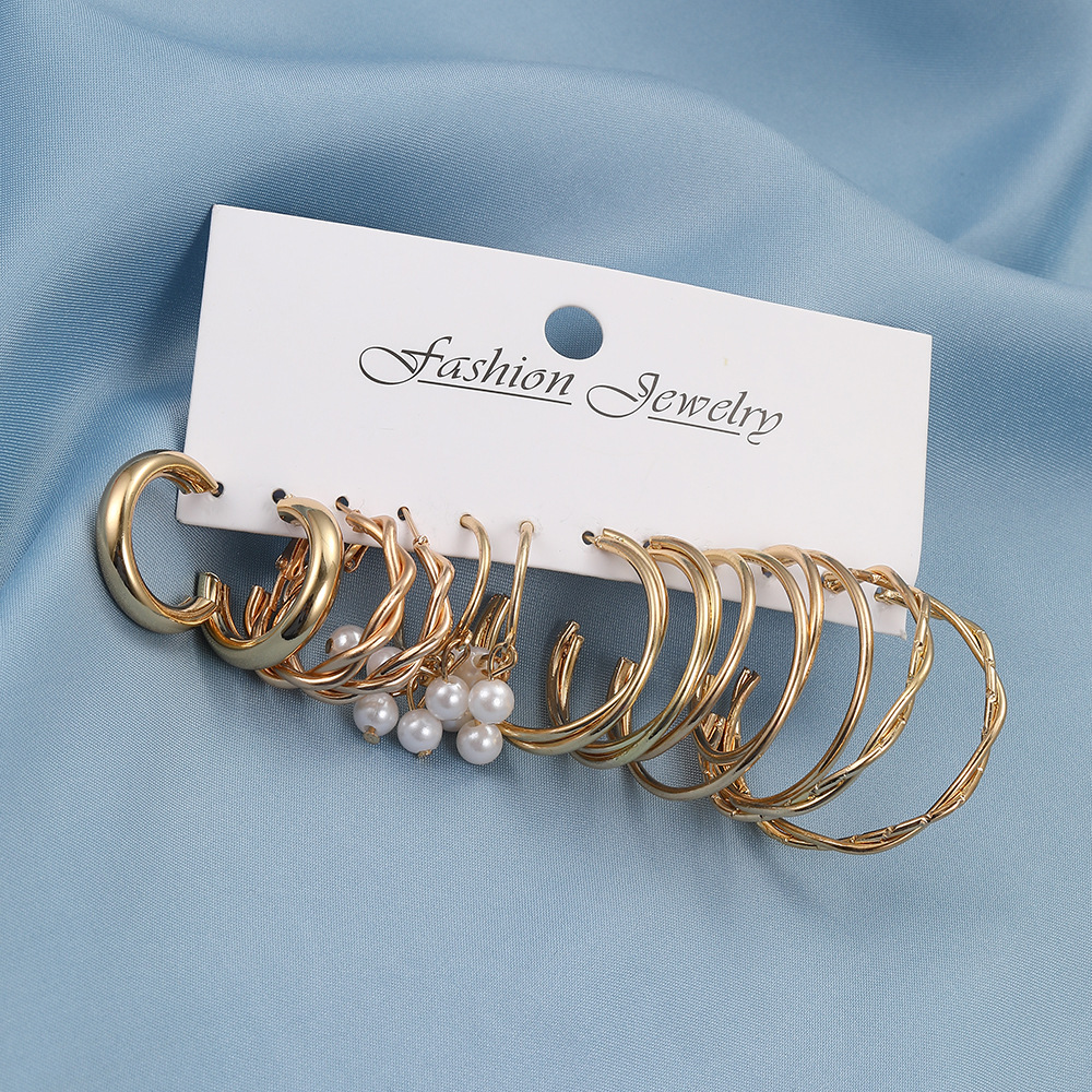 A set of 6-piece cross-border best-selling golden twisted pearl imitation earrings, C-shaped stylish earrings and earrings Specification drawing