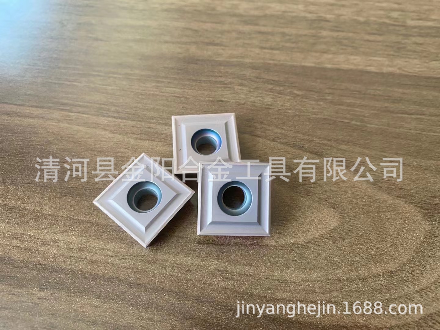 Edge milling machine blades SNP201115, SNP161110, YM03, YS30, square, yellow, black, gray, antique copper details Picture