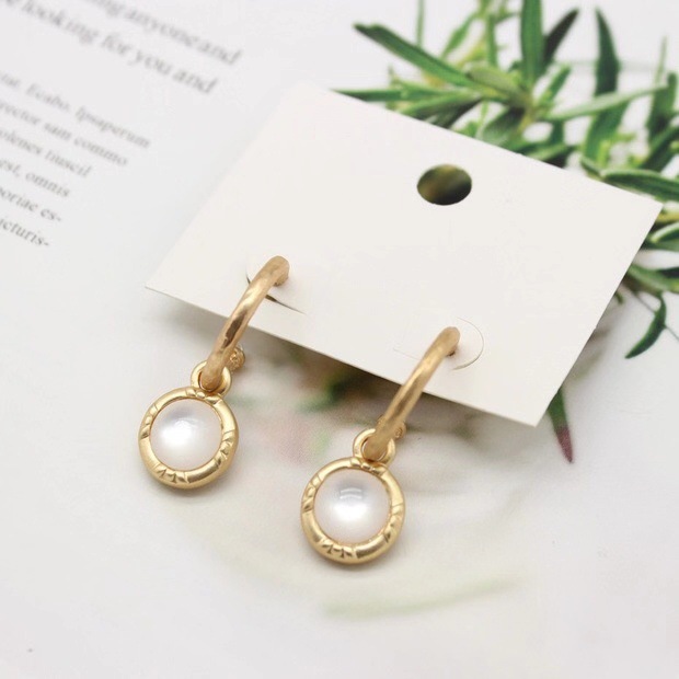 S925 Silver needle geometric C-shaped pearl stud earrings for women, European and American matte gold ear ring earrings, cat's eye stone earrings and pendants details Picture