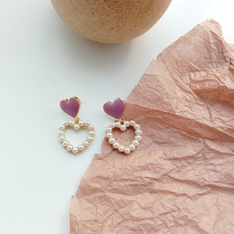 S925 Silver Needle Korean hollowed-out heart-shaped Pearl Sweet and elegant Oiled peach heart Stud earrings Fresh and cute heart-shaped pearl full figure