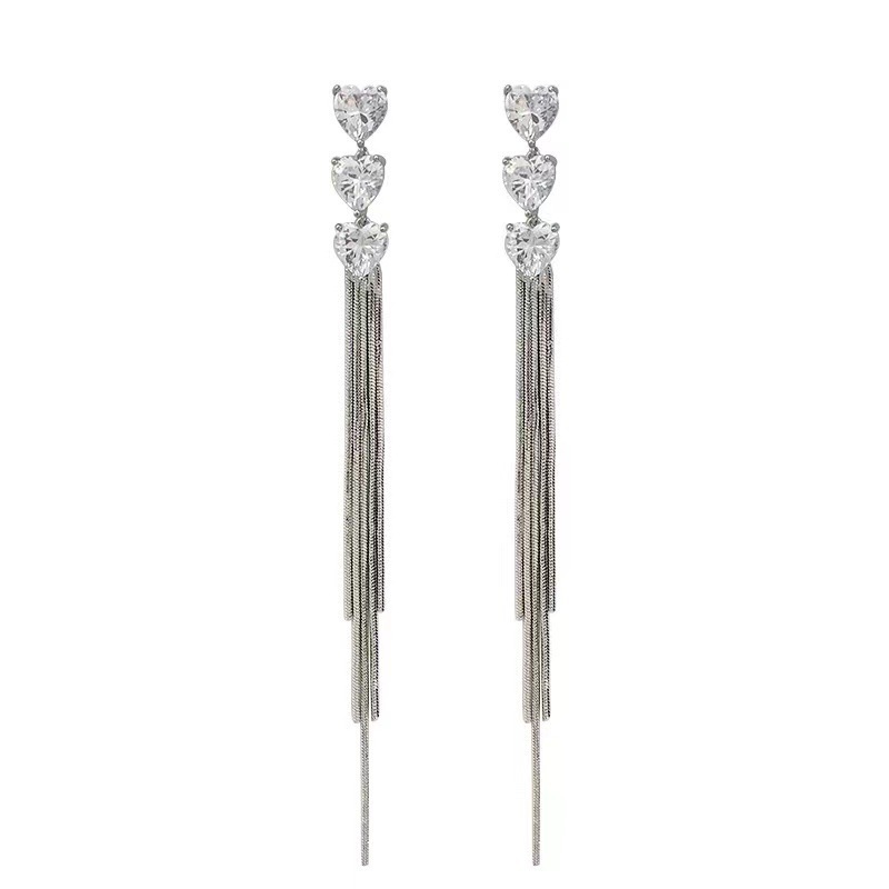 Long heart-shaped sparkling diamond tassel earrings, women's light luxury, niche and high-end stud earrings, 2024 bestseller, unique and sweet earrings Item Picture