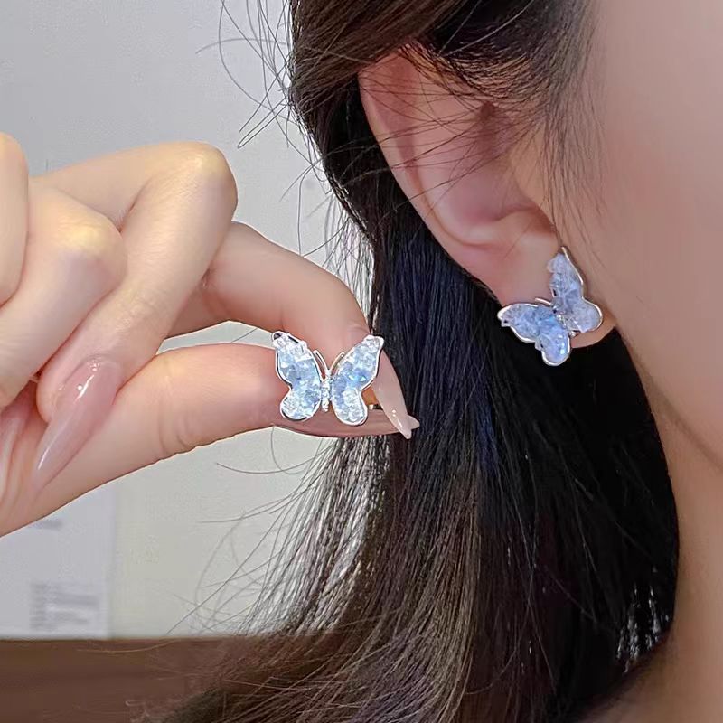 925 Silver Needle Blue Gradient Crystal Butterfly Earrings for women, fresh, sweet and exquisite stud earrings, light luxury and high-end earrings Application Scenario