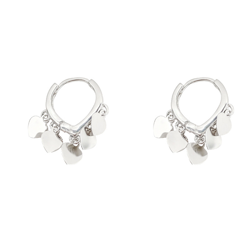 Light luxury retro tassel heart-shaped earrings for women, a niche Instagram high-end French heart-shaped earrings, and elegant earrings for socialite Item Picture