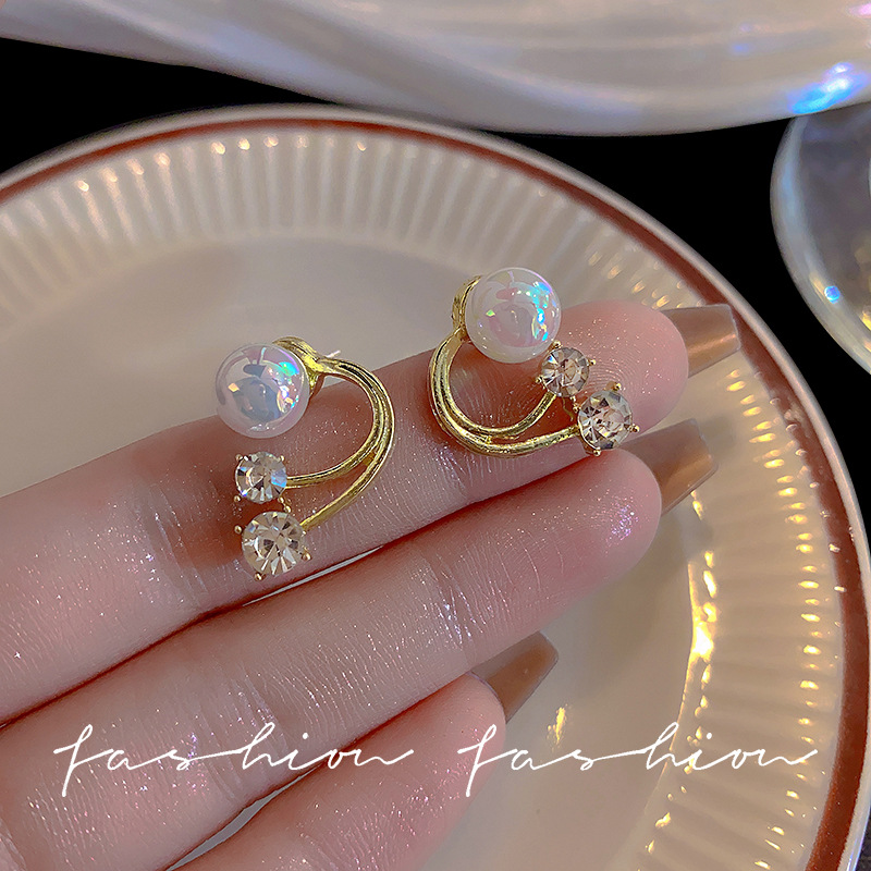 S925 Silver Needle Korean pearl Earrings, a niche design for women with a high-end feel, a pair of 2023 trendy stud earrings details Picture