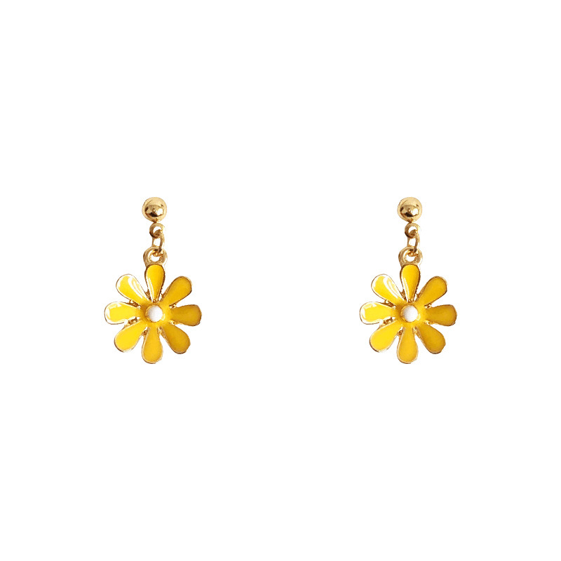 S925 Silver Needle Japanese and Korean sweet and fresh Daisy stud Earrings, fresh flower earrings, ear clips, cute boy earrings for girls Item Picture