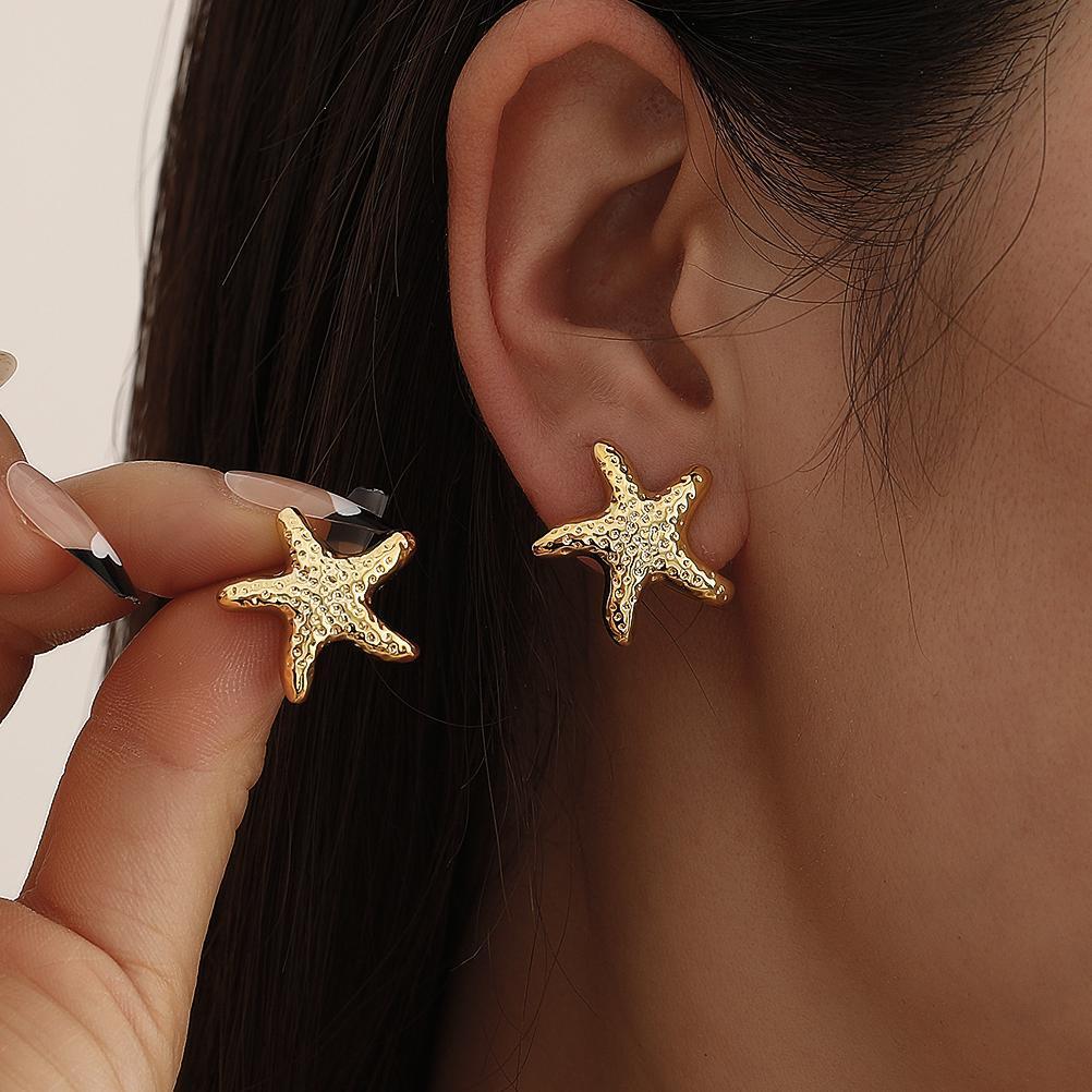 European and American cross-border vacation style, retro and simple ocean starfish earrings, versatile, fashionable and elegant, star stud earrings for women full figure