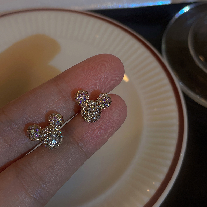 Autumn S925 silver needle exquisite and versatile Mickey Mouse earrings, niche design, super shiny and cute Mickey Mouse earrings and stud earrings for girls details Picture
