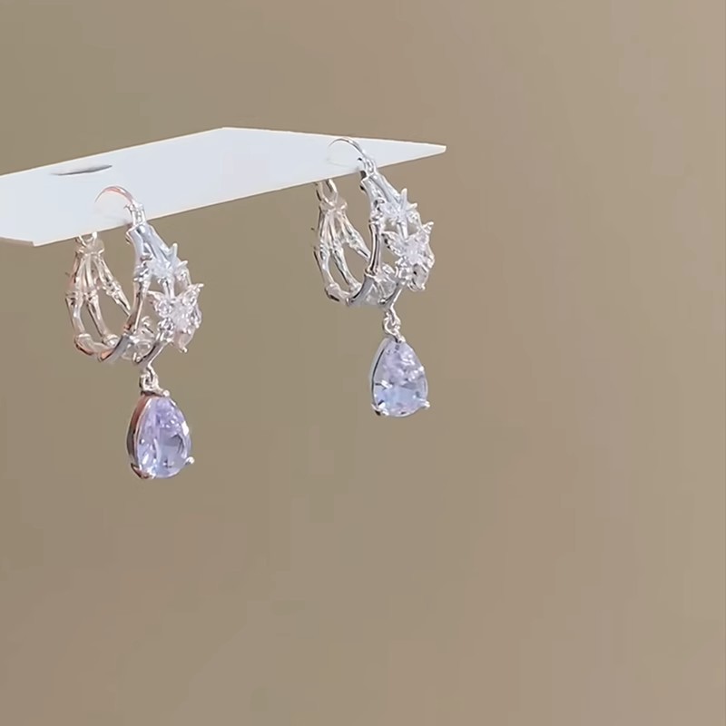 Retro and cold waterdrop zircon stud earrings, a niche design for women with a light luxury and high-end feel, featuring hollowed-out butterfly earrings and earrings details Picture
