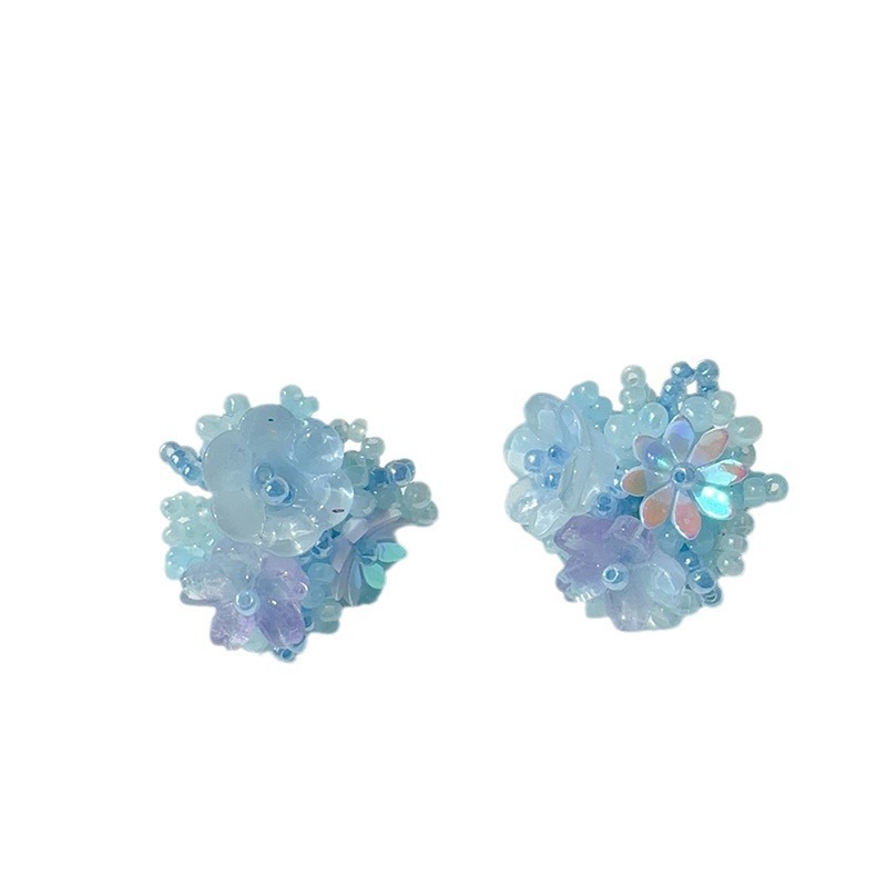 Spring and summer dopamine-colored flower stud earrings for women, versatile earrings for a vacation atmosphere, fashionable and elegant earrings Item Picture