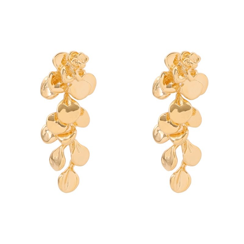 Silver needle broken leaf retro gold leaf tassel earrings, women's exaggerated and fashionable stud earrings, high-end and niche style earrings for autumn and winter Item Picture