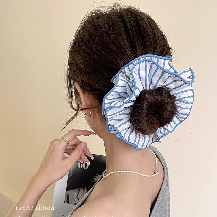 Lemon soda ~ Yellow striped large intestine hair band, high-end Korean-style bun hair tie, large hair tie hair accessory Application Scenario