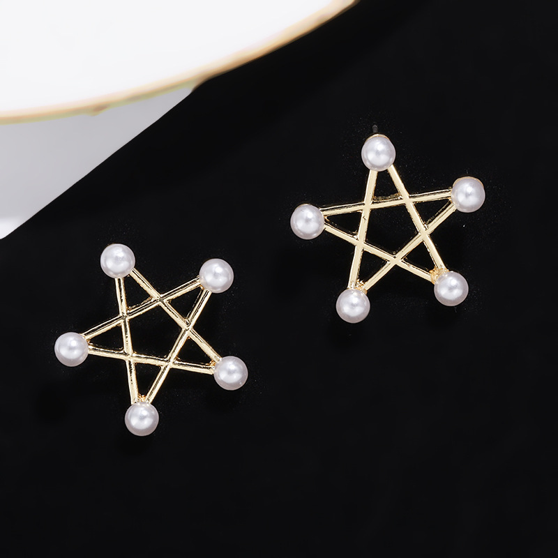 S925 Silver Needle Korean style simple five-pointed star pearl sweet girl Versatile stud earrings full figure
