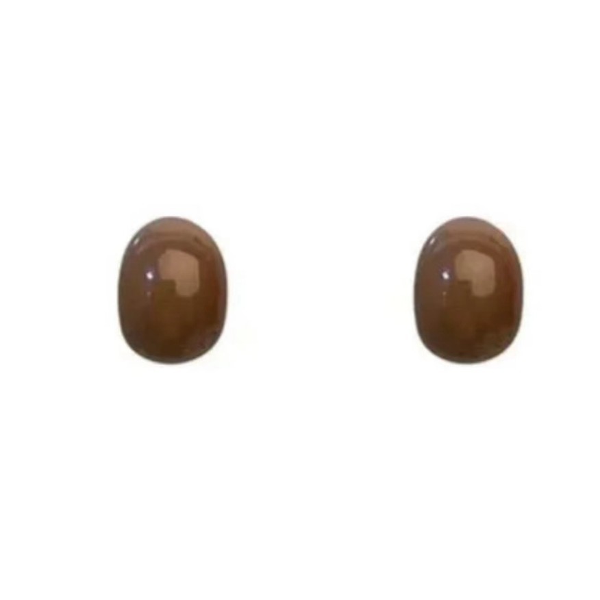 Retro Hong Kong-style wine red bean stud earrings for women, simple and unique round bead earrings, exquisite, fashionable and versatile silver needle earrings Item Picture