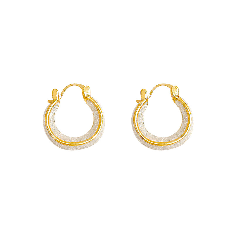 Enamel plain ring glazed silver needle earrings exude a sense of feminine sophistication and a light luxury style. The ear rings and ear buckles are elegant and simple for commuting Item Picture