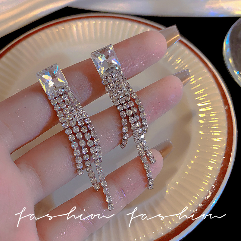S925 Silver Needle rhinestone Tassel Earrings, a new and niche design in 2023, are high-end and luxurious earrings for women full figure