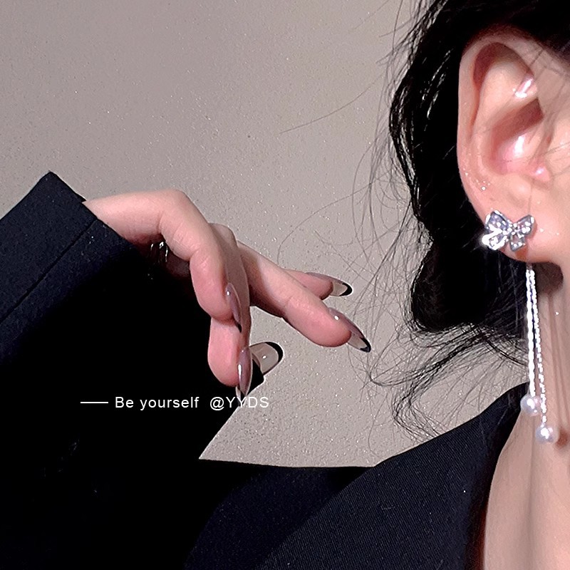 Super fairy long butterfly zircon tassel stud earrings, high-end and versatile, with a niche design sense. Wholesale of earrings and accessories Specification drawing
