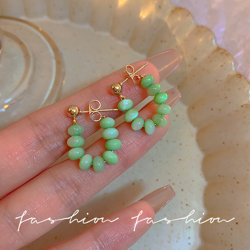 Forest-themed geometric retro style green circle earrings, unique beaded high-end ear rings, Hong Kong-style feminine whitening earrings full figure
