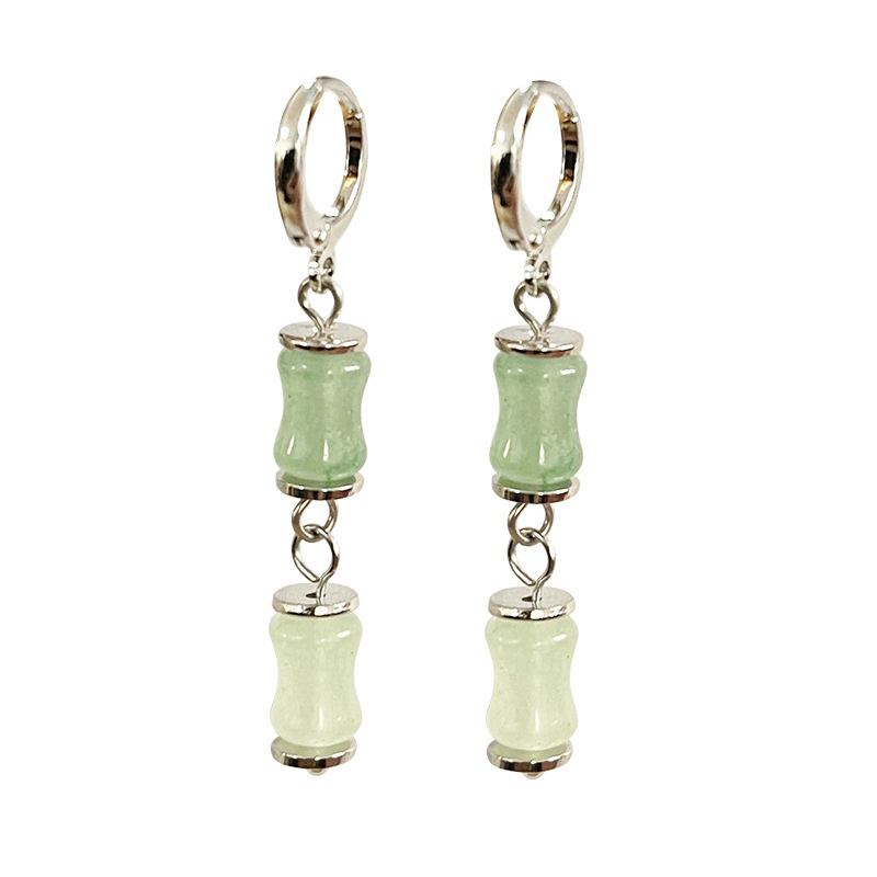 New Chinese-style imitation Hetian jade national trend bamboo joint earrings, niche design sense, high-end and unique stud earrings, round face earrings for women Item Picture