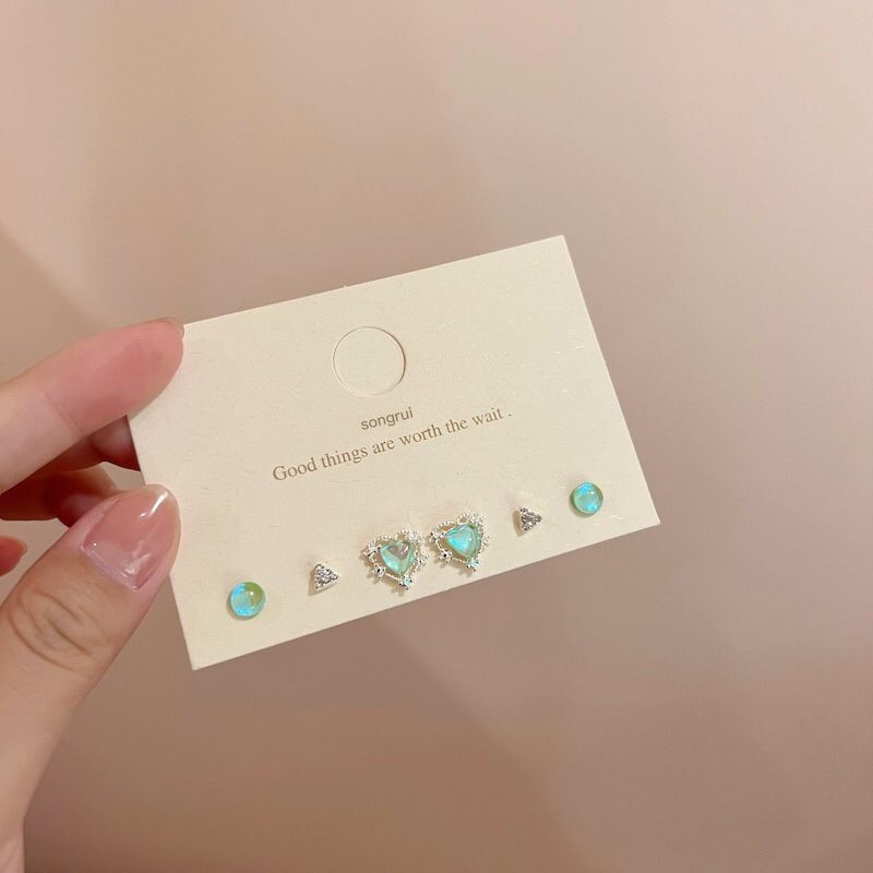 s925 Silver Needle Aurora Sparkling Heart-shaped Earrings Set, retro and niche design, 2022 New Trendy earrings and earrings Application Scenario