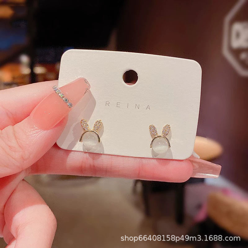 S925 Silver Needle New cat's eye stone ear Stud Rabbit Diamond set Korean-style fashionable and simple design women's earrings Specification drawing