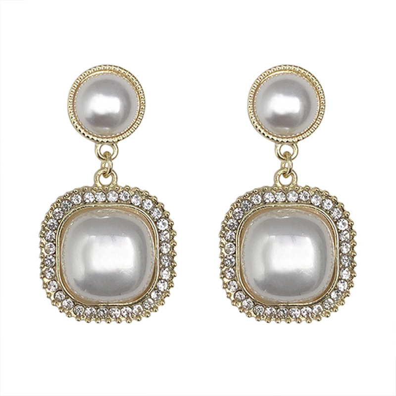 925 Silver needle square pearl stud earrings for women, Korean style, trendy and high-end earrings, versatile on Instagram Item Picture