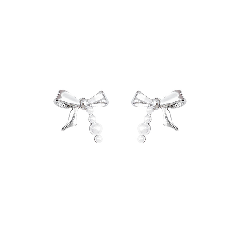 Sweet and cool pearl bow earrings, fresh, simple and exquisite stud earrings, light luxury and niche design, versatile earrings for commuting Item Picture