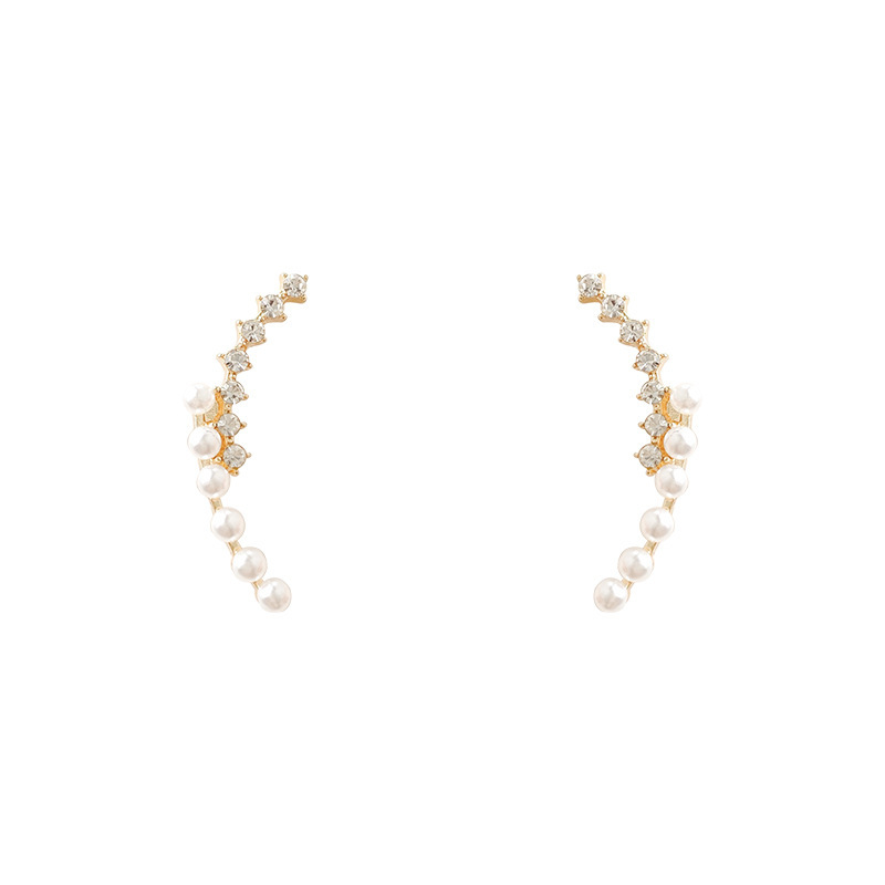 New personalized design one-piece pearl and diamond-encrusted earrings for women, simple and individual stud earrings Item Picture