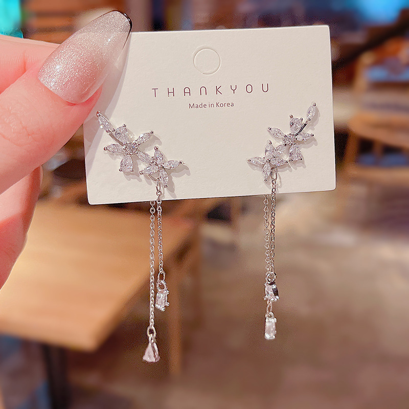S925 Silver Needle High-end fringed zircon earrings for women, Korean super fairy-like flower earrings, design sense, internet-famous earrings Specification drawing