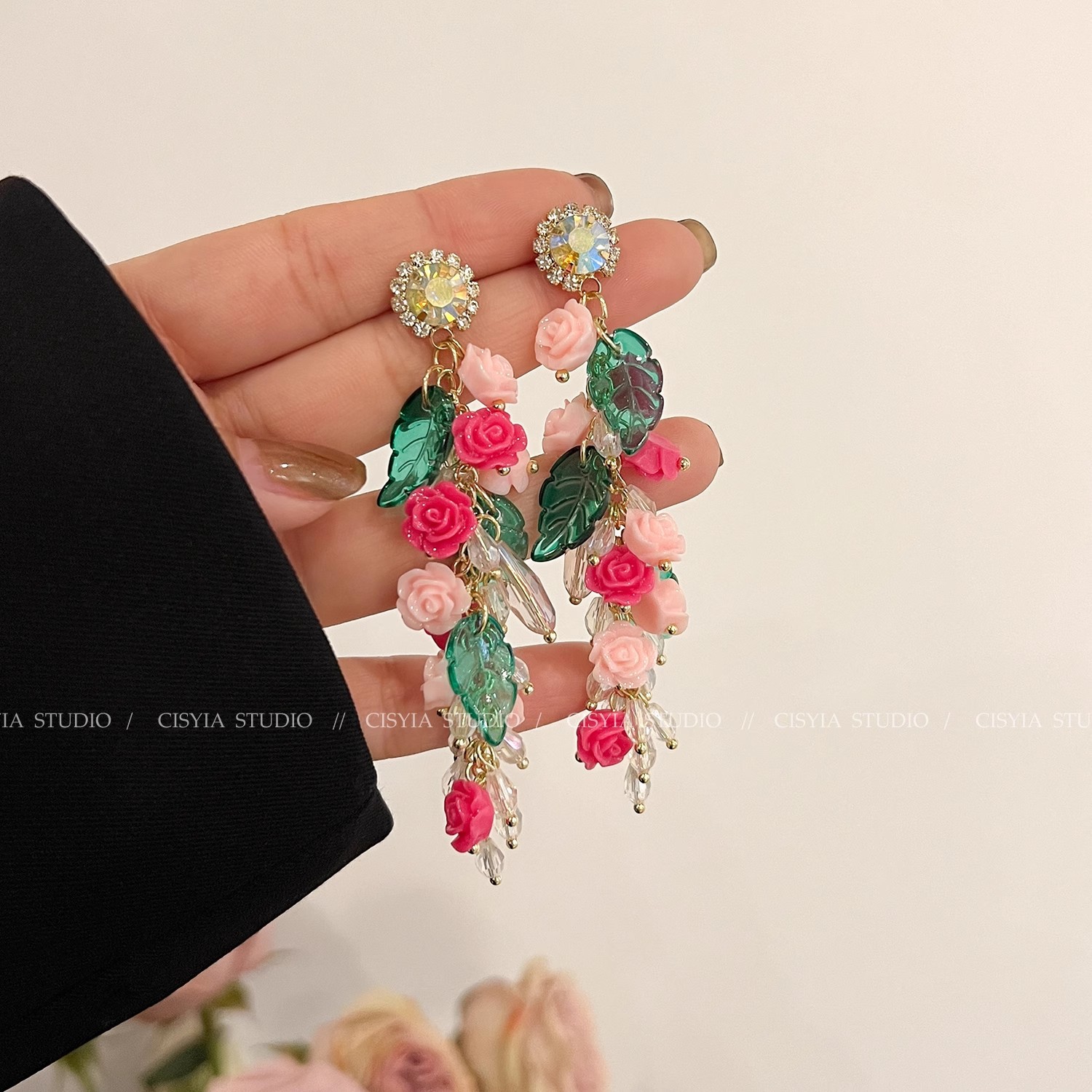 Colorful dopamine tassel earrings for women, new Spring/Summer 2025 style, high-end and elegant floral earrings, round face stud earrings Application Scenario