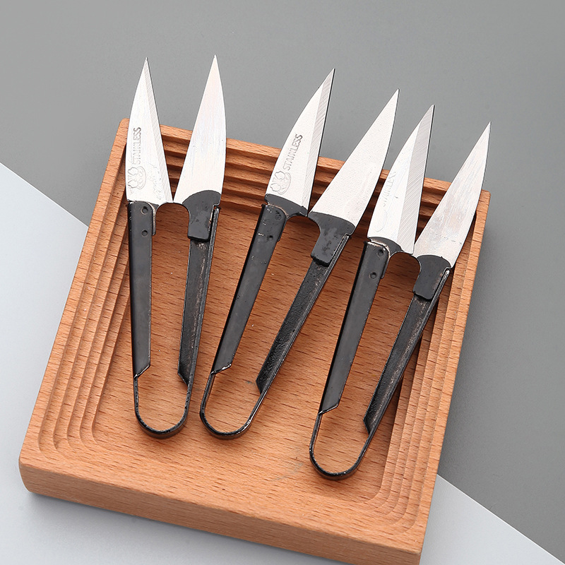 Factory direct sales of black-handled high-carbon steel U-shaped shears, household cross-stitch thread end shears, spring yarn shears, small shears details Picture