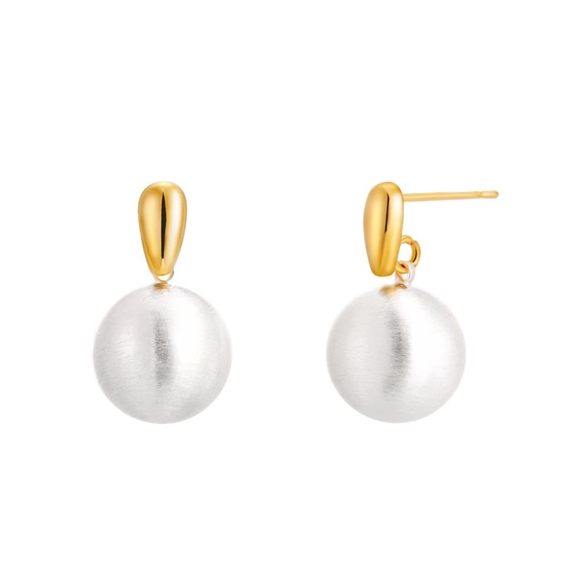 Metallic matte brushed round stud earrings with a minimalist and high-end look for women, contrasting color earrings, light luxury and versatile earrings Item Picture