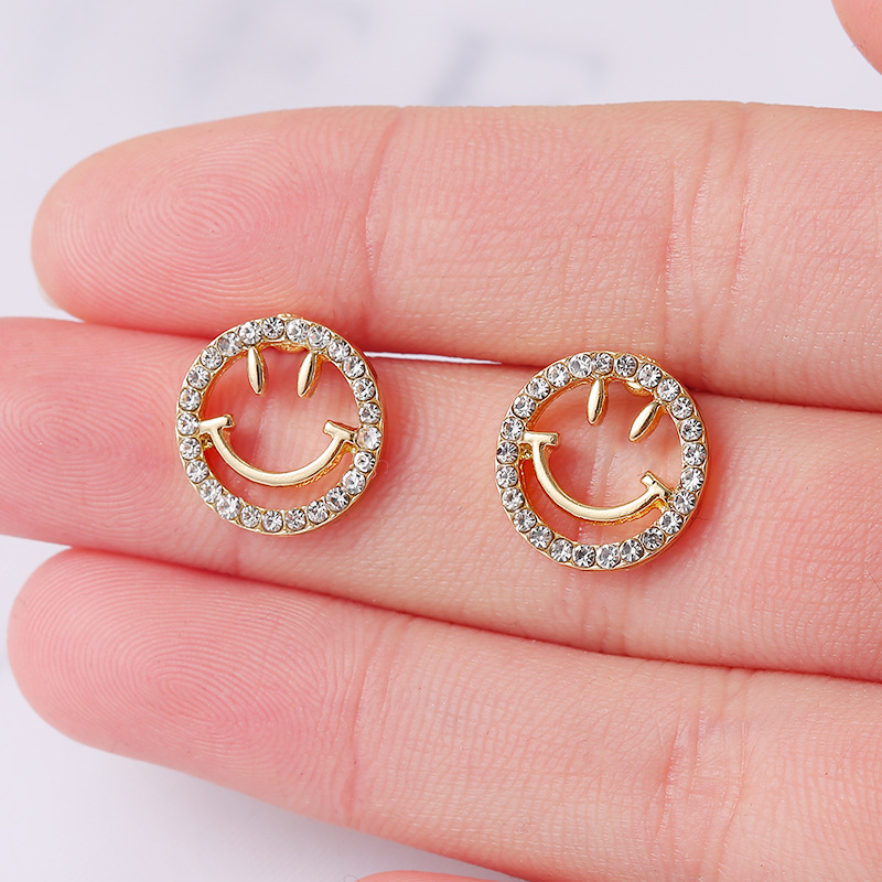 925 Silver Needle Smiley Face Stud Earrings, Korean style, hollowed-out and diamond-encrusted smile, delicate and small earrings, sweet and versatile earrings Specification drawing