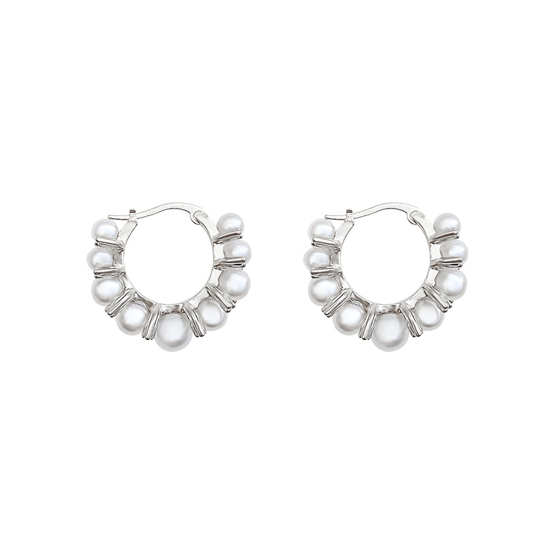 The circle pearl earrings are a niche design with a light luxury and high-end feel. They are a new type of women's earrings with a unique personality and a French retro style Item Picture