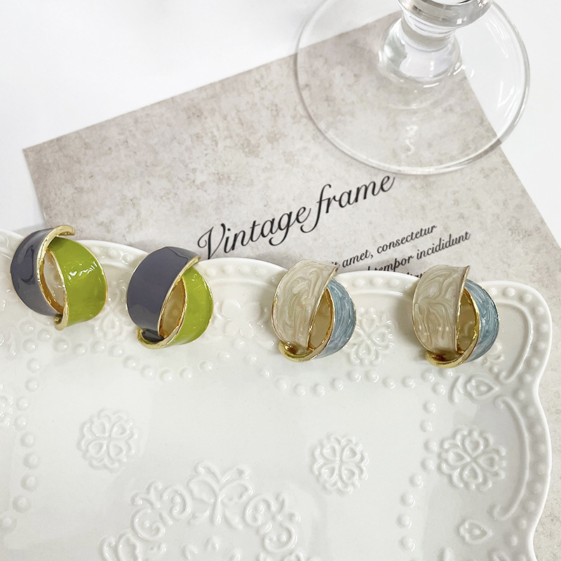 S925 Silver Needle French Artistic color-blocking earrings, retro color series silver needle stud earrings, simple and elegant alloy oil-dropping ears full figure