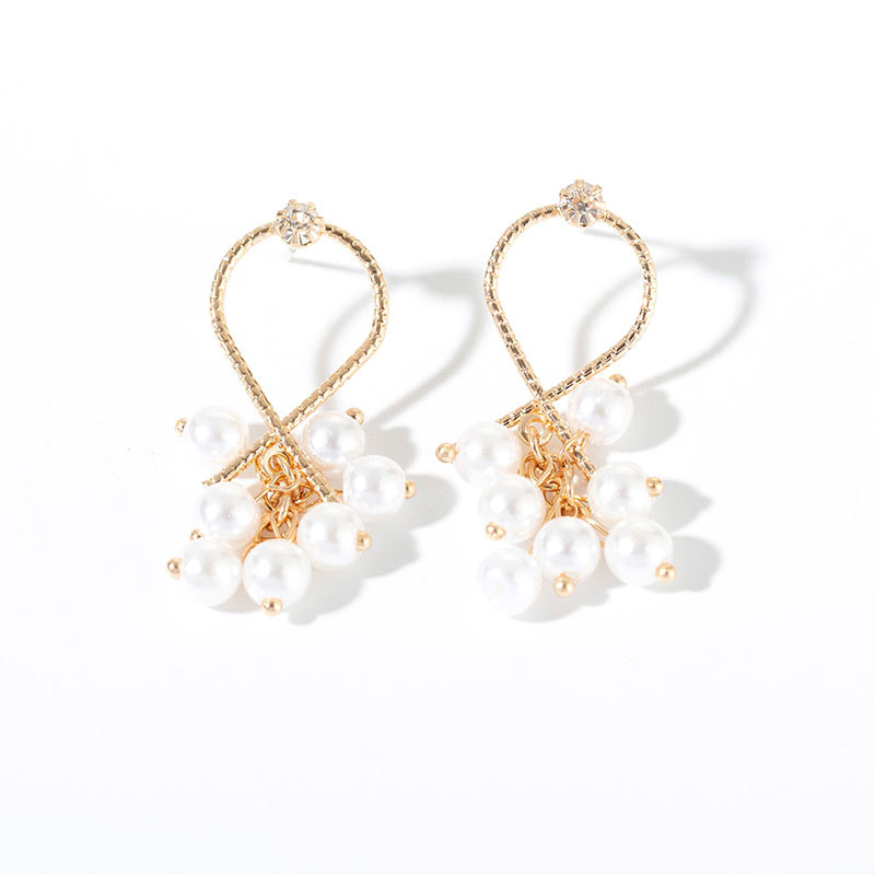925 Silver Needle High-gloss pearl earrings for women, new trendy stud earrings, elegant long style, popular Korean earrings and earrings Item Picture