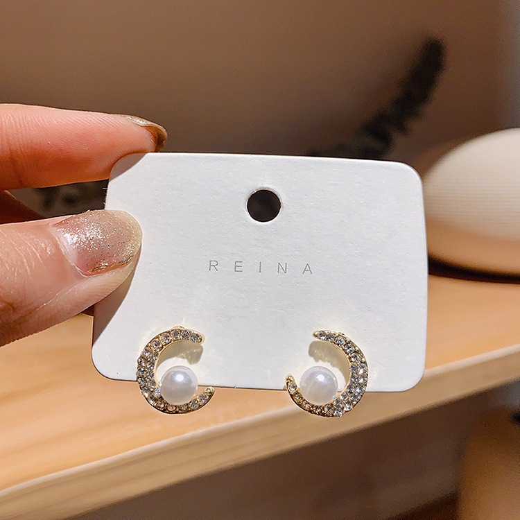 925 Silver needle, simple pearl crescent earrings from Dongdaemun, South Korea, elegant and versatile, diamond-encrusted moon-like earrings Specification drawing