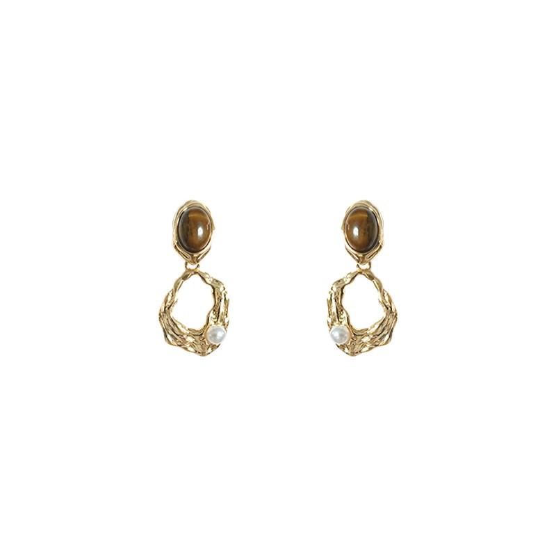 Retro tiger's eye stone pearl gold earrings, Maillard high-end stud earrings for women's autumn and winter, elegant and fashionable earrings Item Picture