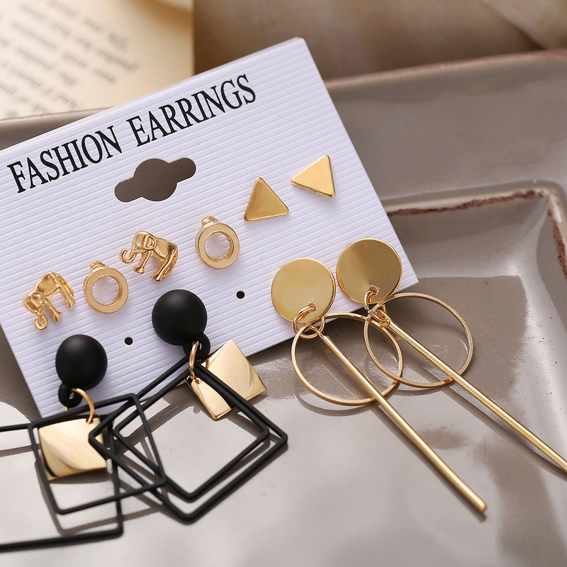 New cross-border elephant-shaped rhombic ring stud earring set of 5 pairs, creative retro and simple alloy earrings for women Application Scenario