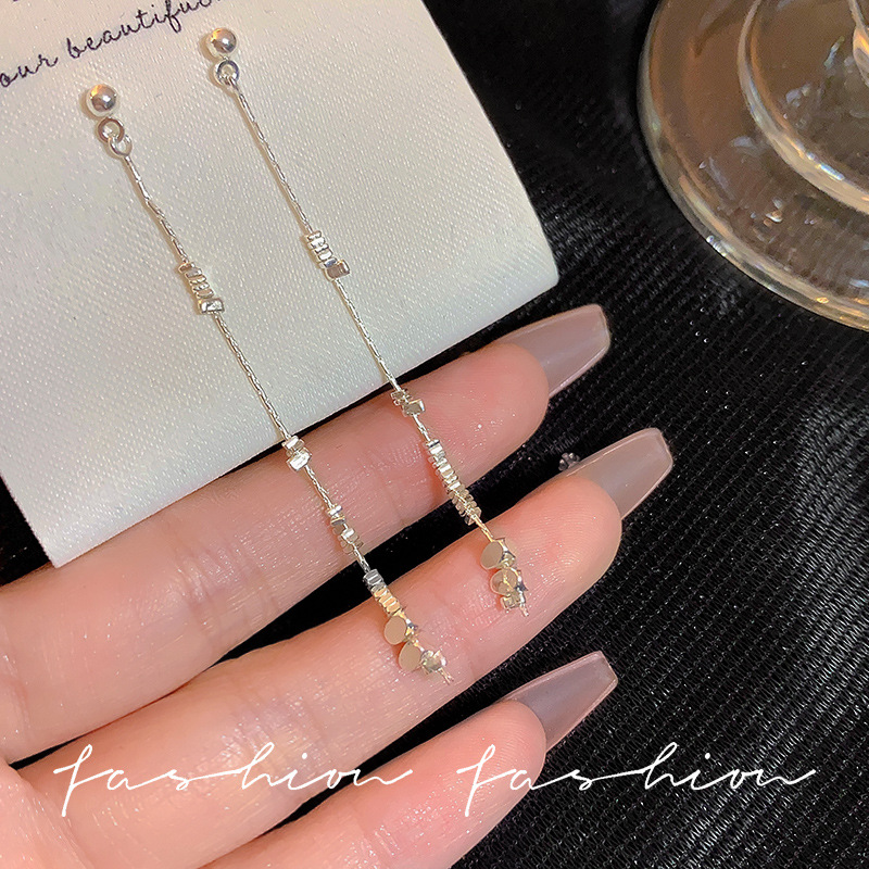 New Chinese-style silver pendant long tassel earrings, a niche design for women, exudes a sense of high-end, light luxury and grandeur. Silver needles details Picture