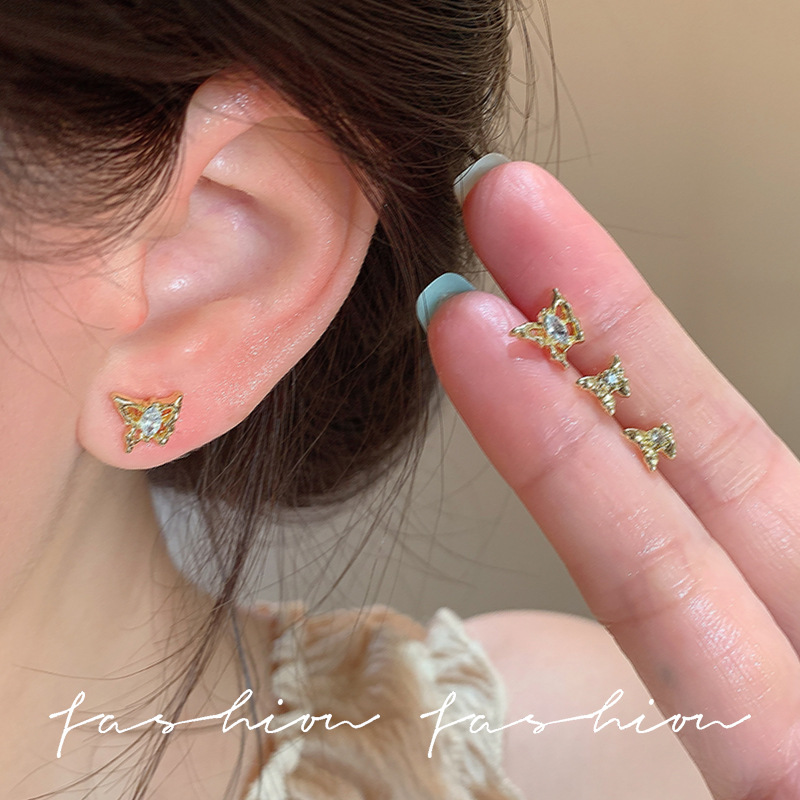 Star-shaped stud earrings for women, with a unique and distinctive design, simple and versatile, elegant and retro earring set, and small and delicate ear care accessories Specification drawing