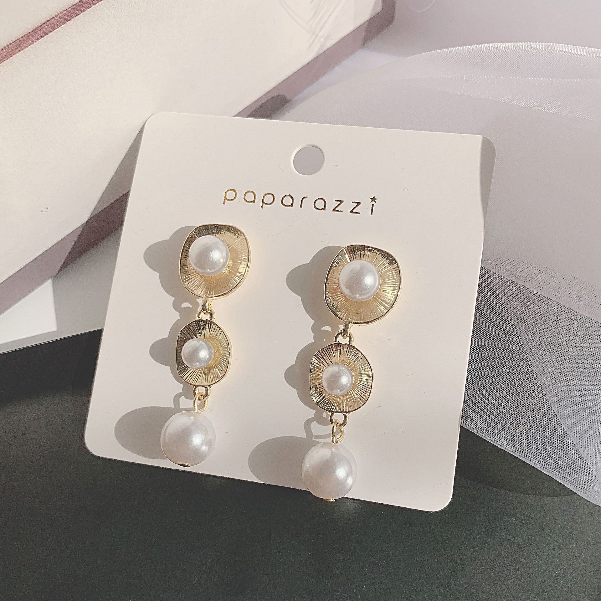 S925 Silver needle Korean Retro Baroque style pearl stud metal cold style geometric earrings manufacturer wholesale full figure