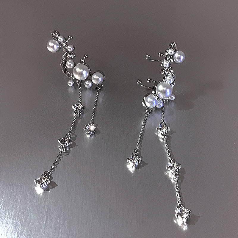 Pearl tassel ear bone clips, no-ear piercing women's earrings, niche design sense, high-end style, versatile earrings wholesale Specification drawing