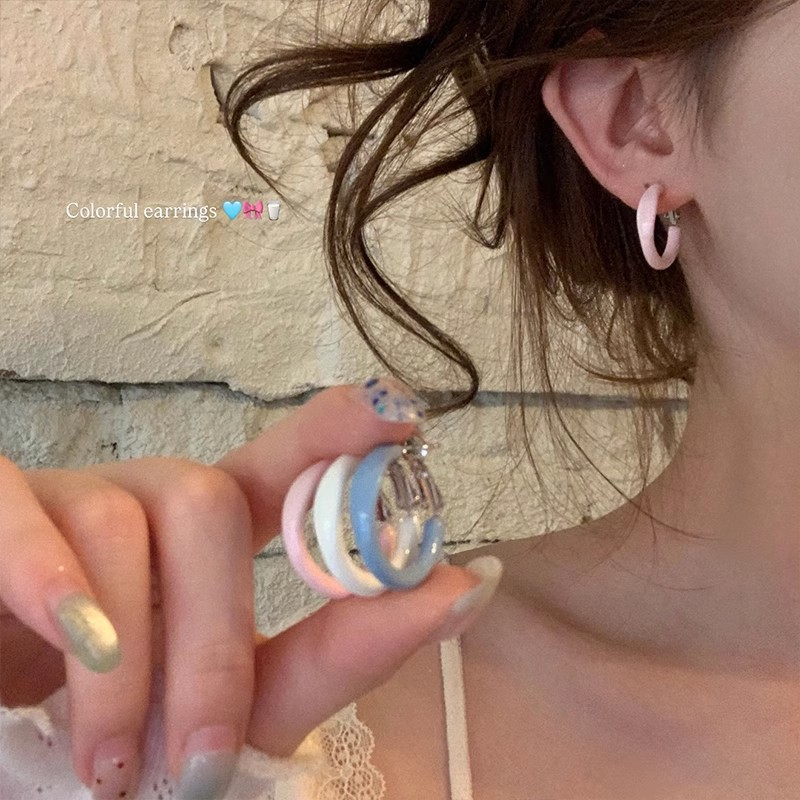 Solid color glazed plain ring small ear rings for women, Korean style, versatile, fresh and cute ring ear buckles, sweet, simple and high-end earrings full figure