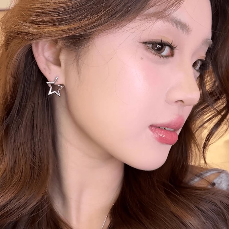 Sparkling Diamond three-dimensional Folded corner star stud earrings for women 2025 New bestseller, high-end and niche design earrings, exquisite ear buckles Specification drawing