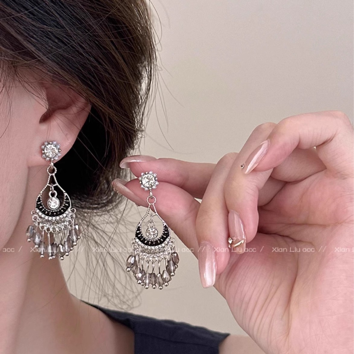 New Chinese ethnic style zircon tassel earrings, women's retro charm, long stud earrings, niche design, high-end feel, earrings full figure